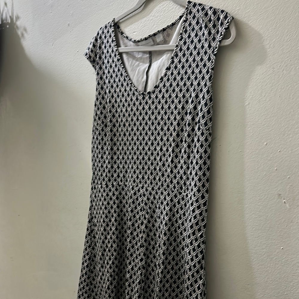 Elegant Black and White Patterned Dress